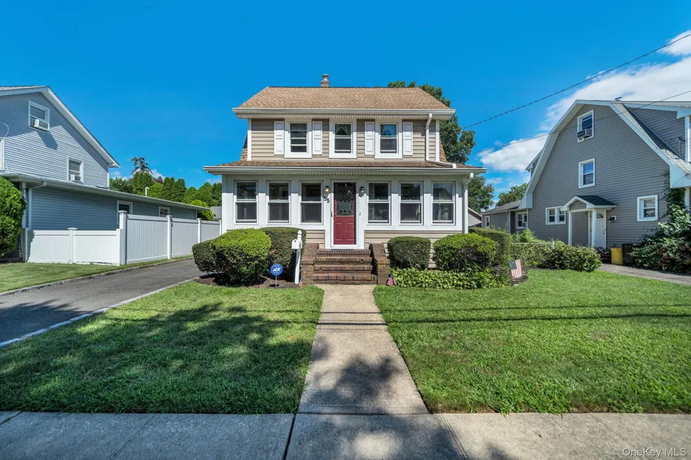 55 McKinley Avenue Hicksville, NY 11801