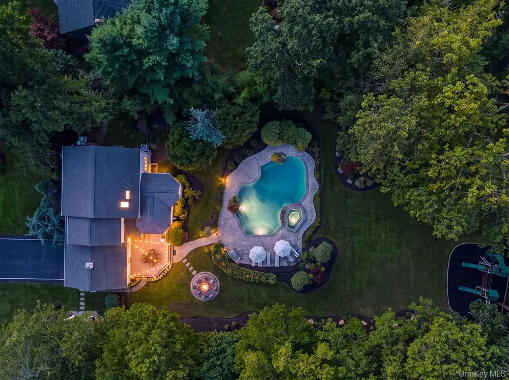 16 Marget Ann Lane Suffern, NY 10901