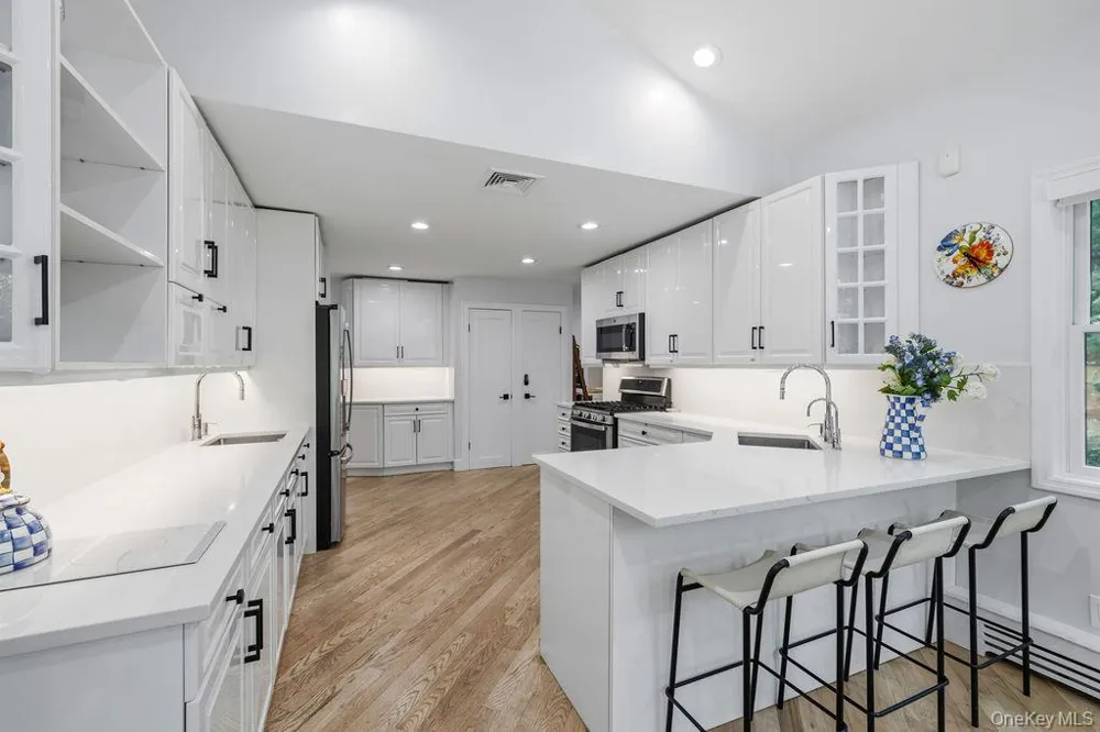 16 Marget Ann Lane Suffern, NY 10901
