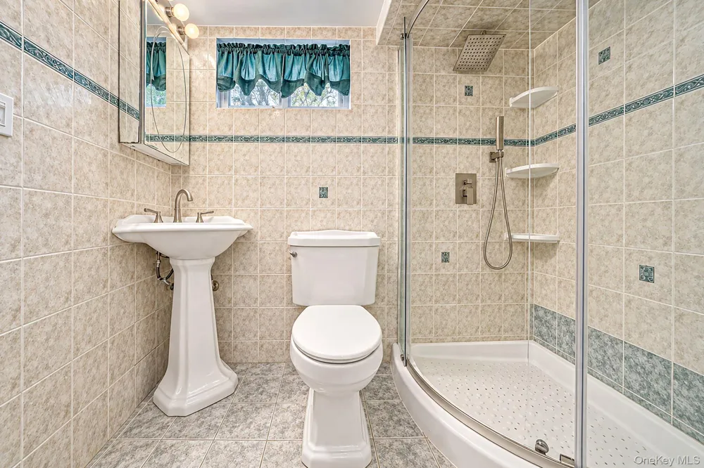 8118 260th Street Floral Park, NY 11004