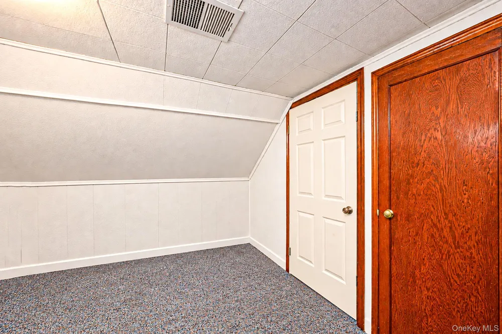 8118 260th Street Floral Park, NY 11004