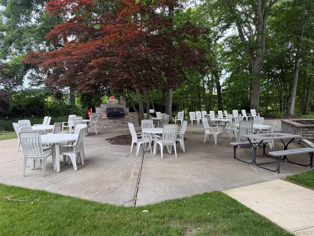 183 Kingston Drive Ridge, NY 11961