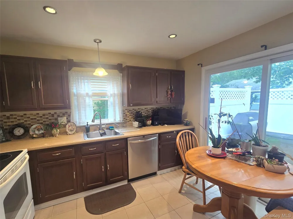 183 Kingston Drive Ridge, NY 11961