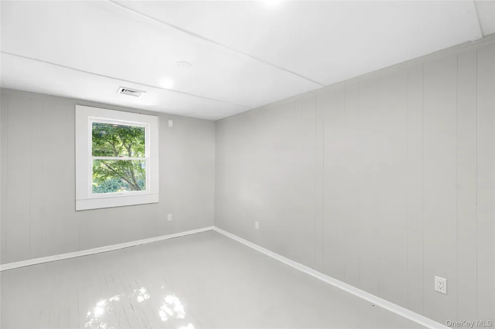 162 Mill Road #Unit 1 Westhampton Beach, NY 11978