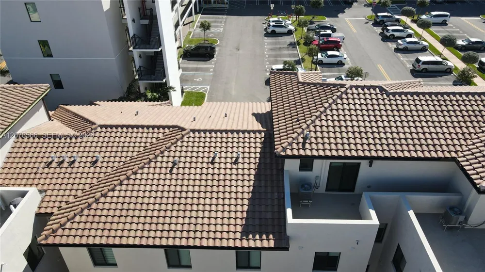 4242 NW 82nd Ave Doral, FL 33166