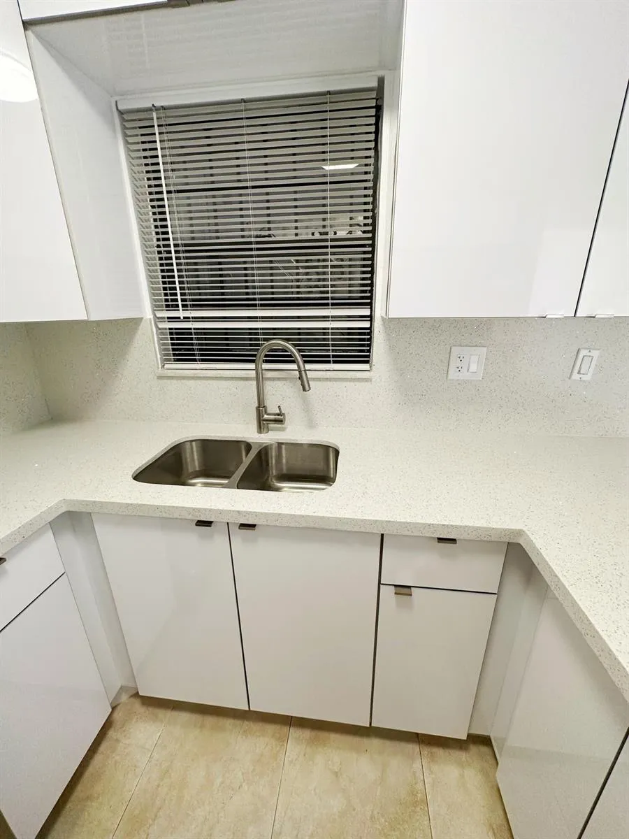 1701 W 42ND PLACE #43 Hialeah, FL 33012