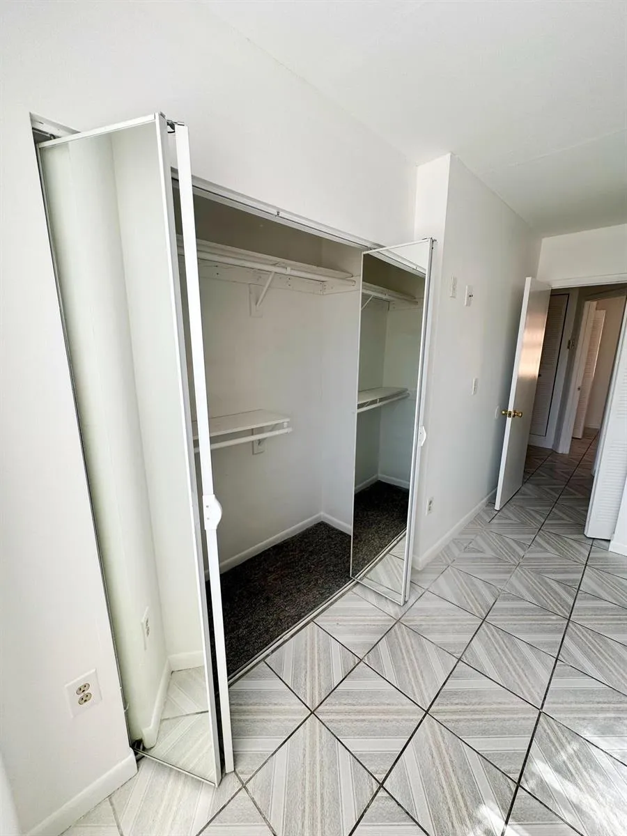 1701 W 42ND PLACE #43 Hialeah, FL 33012