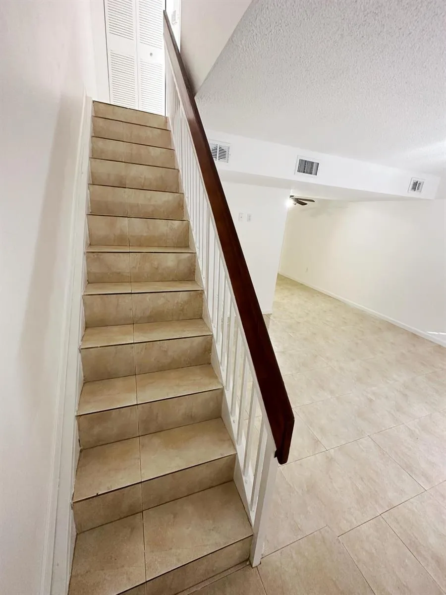 1701 W 42ND PLACE #43 Hialeah, FL 33012