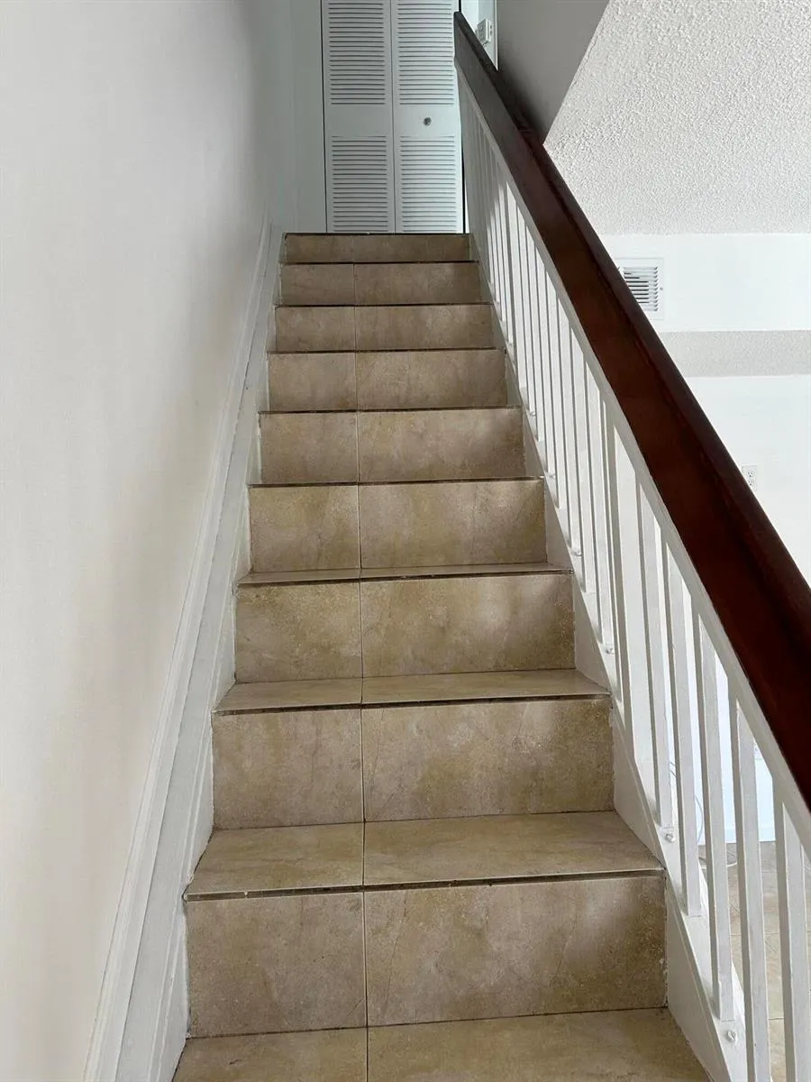 1701 W 42ND PLACE #43 Hialeah, FL 33012