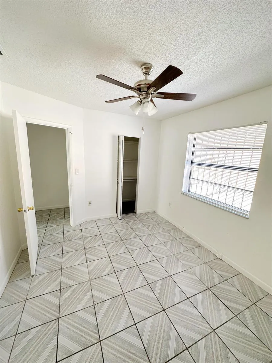 1701 W 42ND PLACE #43 Hialeah, FL 33012