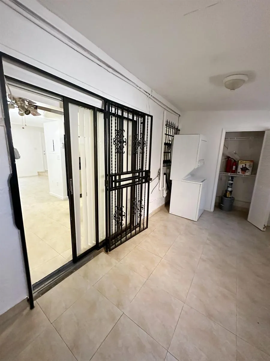1701 W 42ND PLACE #43 Hialeah, FL 33012