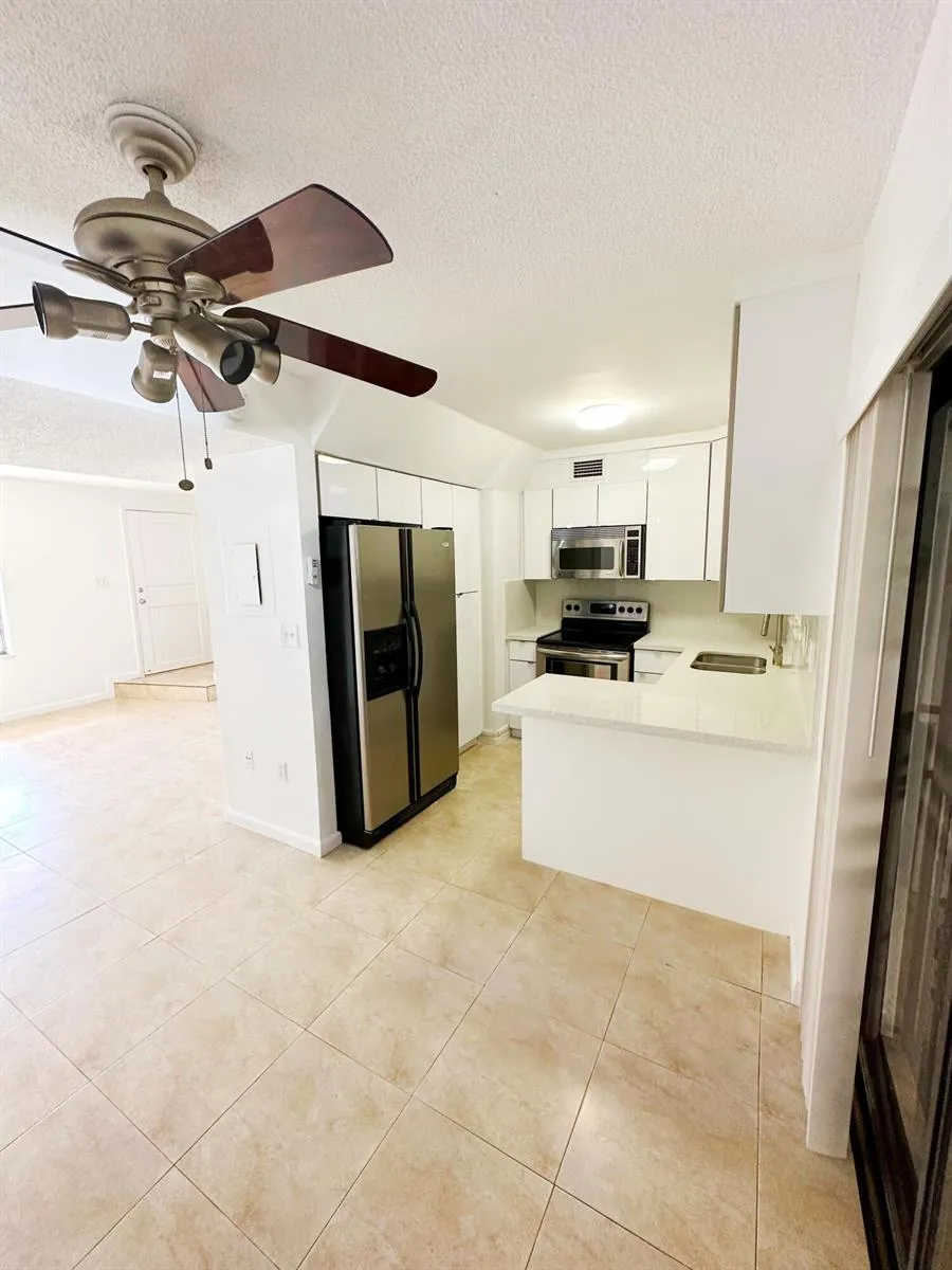 1701 W 42ND PLACE #43 Hialeah, FL 33012