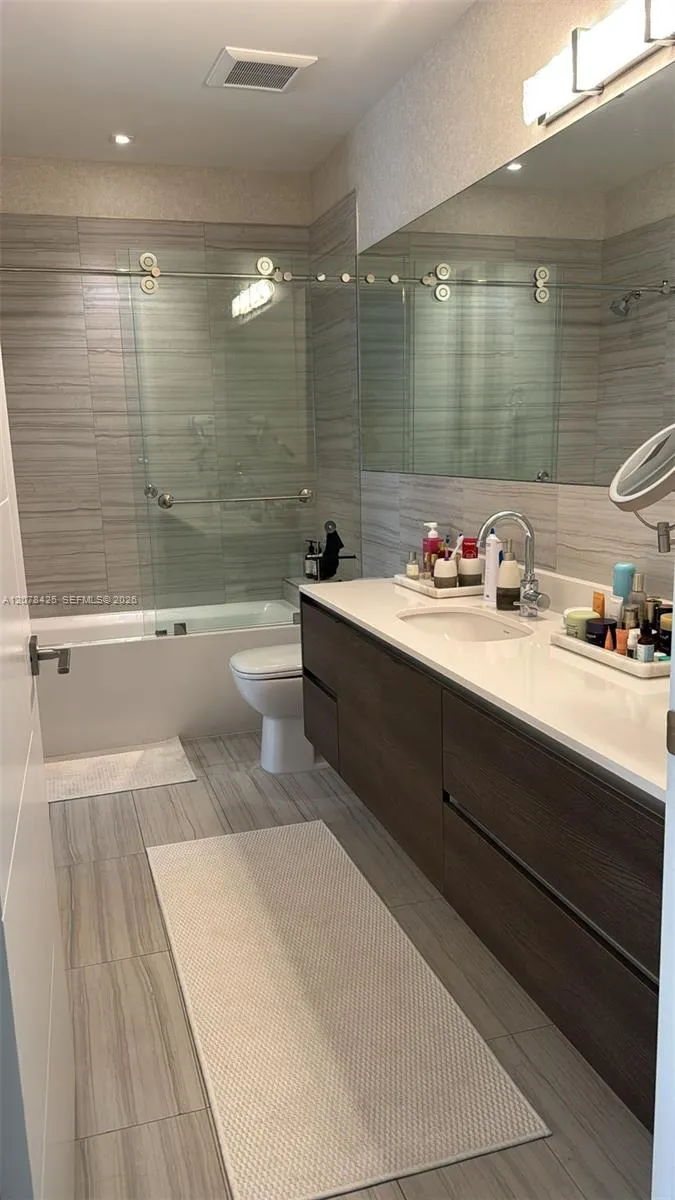 301 Altara Ave #403 Coral Gables, FL 33146