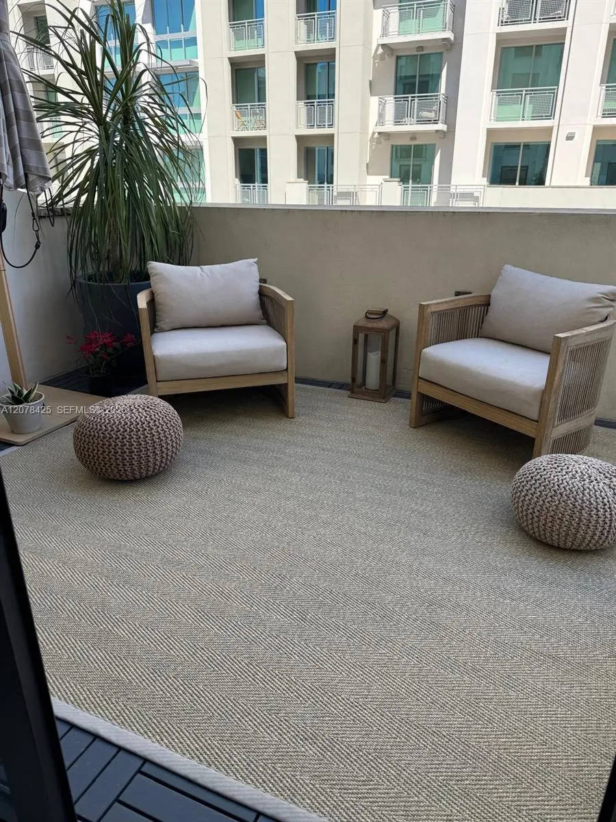 301 Altara Ave #403 Coral Gables, FL 33146