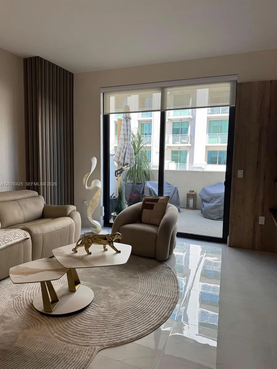 301 Altara Ave #403 Coral Gables, FL 33146
