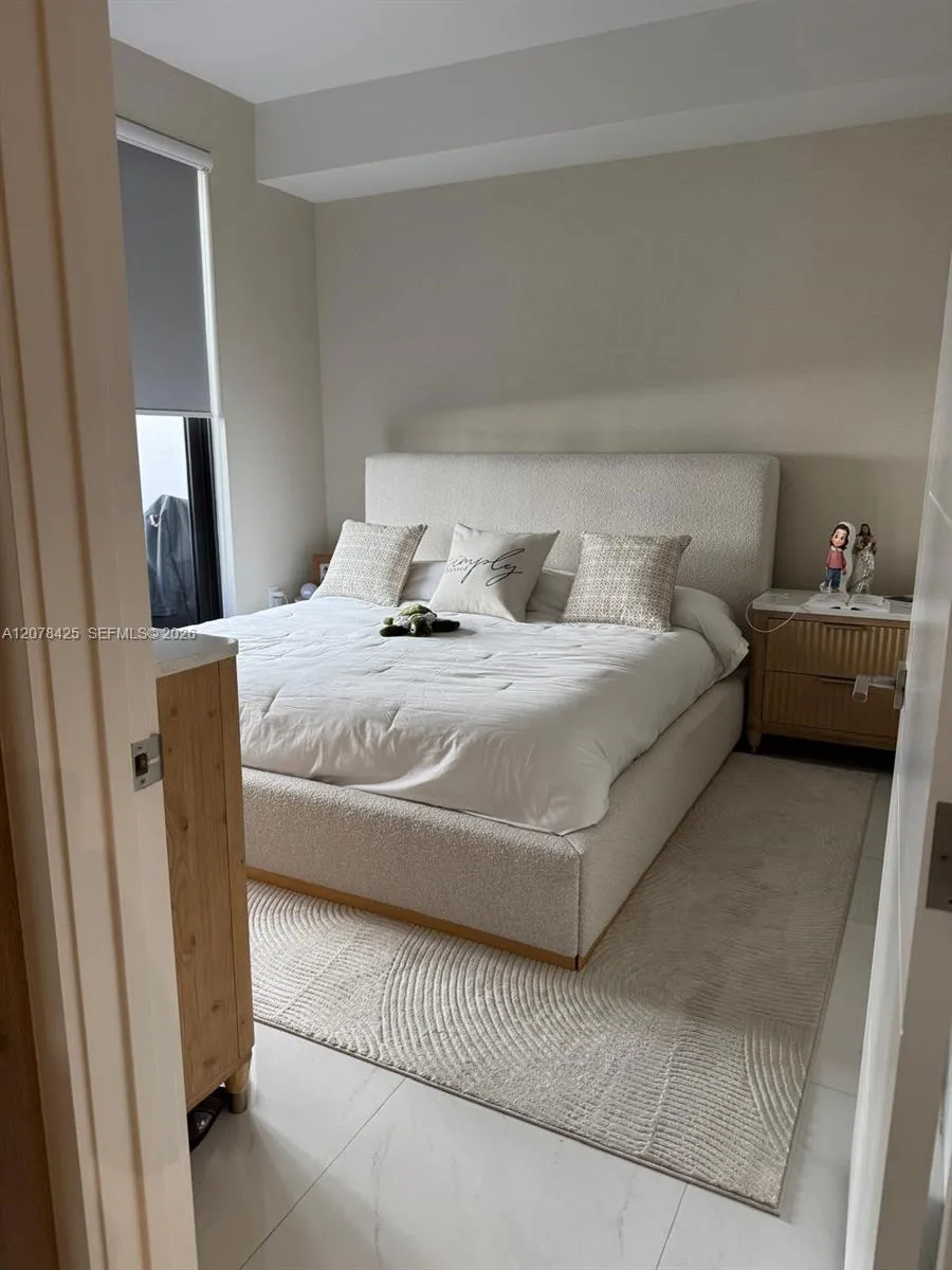 301 Altara Ave #403 Coral Gables, FL 33146