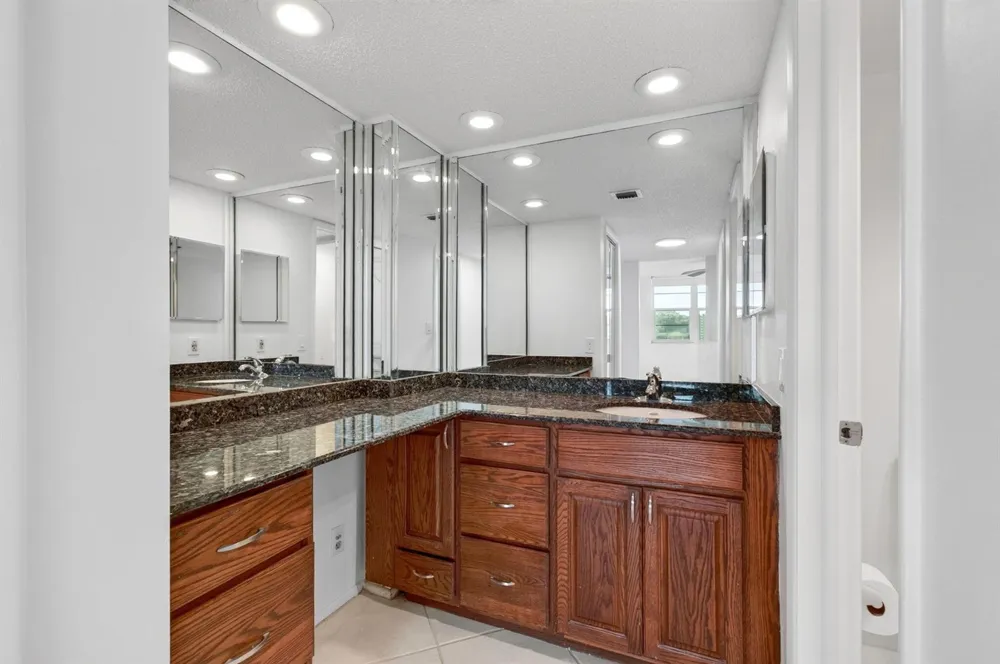 802 CYPRESS GROVE LANE #309 Pompano Beach, FL 33069