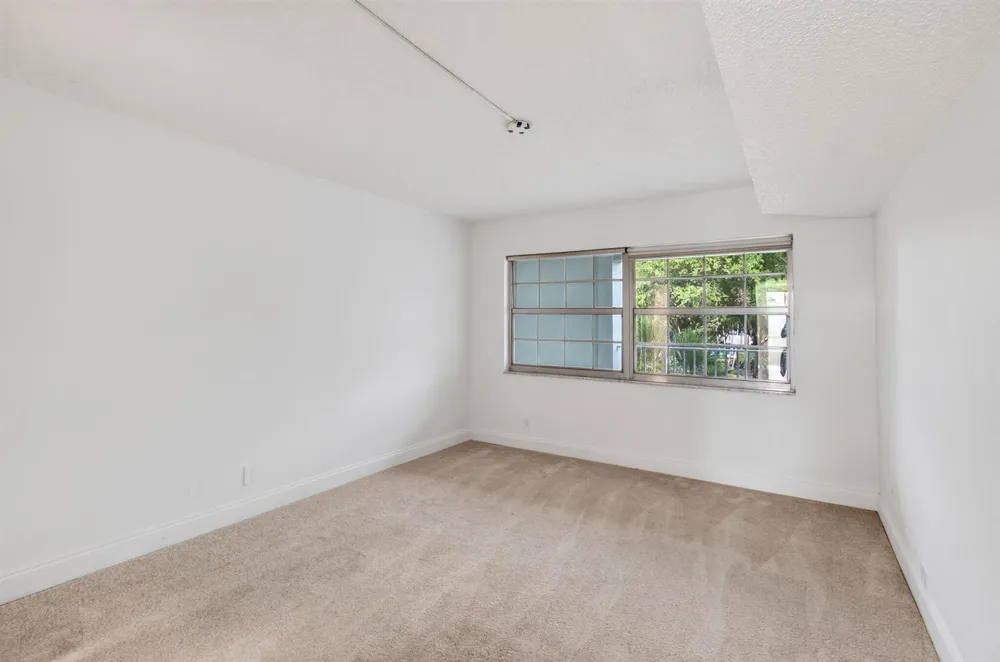 802 CYPRESS GROVE LANE #309 Pompano Beach, FL 33069