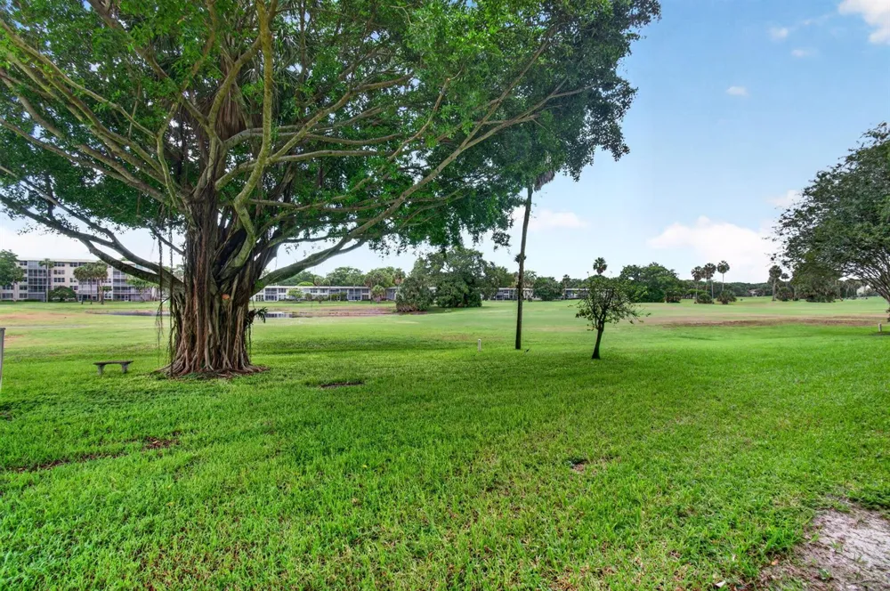 802 CYPRESS GROVE LANE #309 Pompano Beach, FL 33069