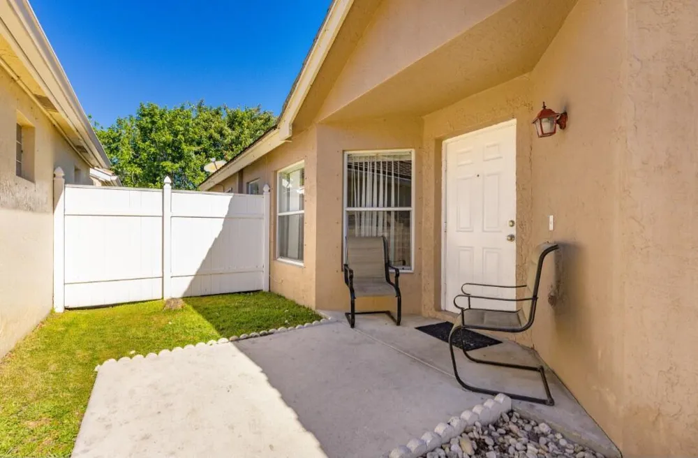 6179 SAVANNAH WAY Lake Worth, FL 33463