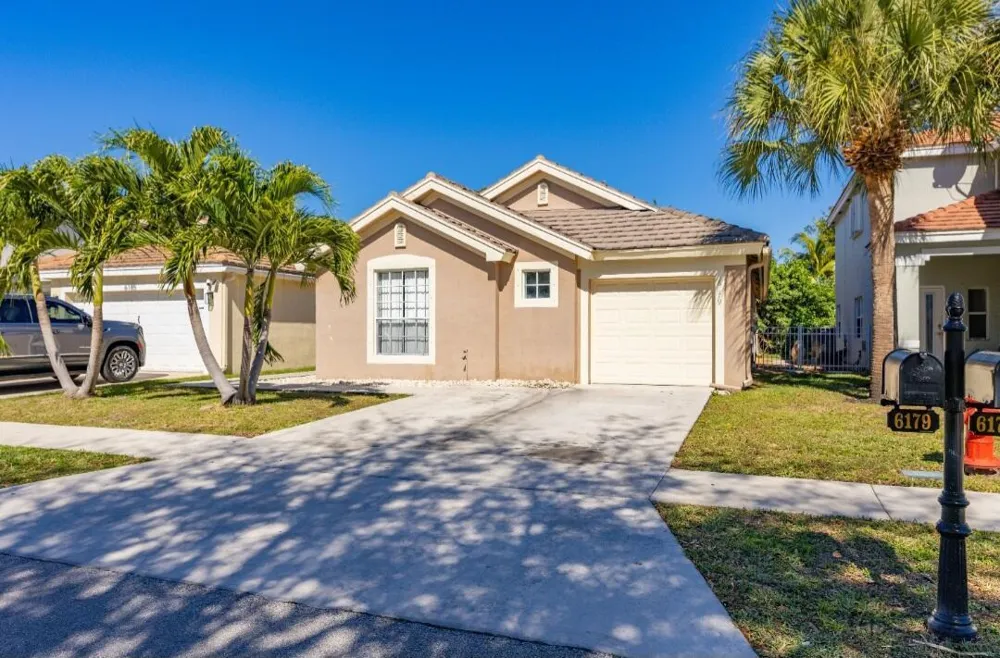 6179 SAVANNAH WAY Lake Worth, FL 33463