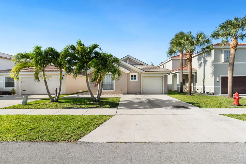 6179 SAVANNAH WAY Lake Worth, FL 33463