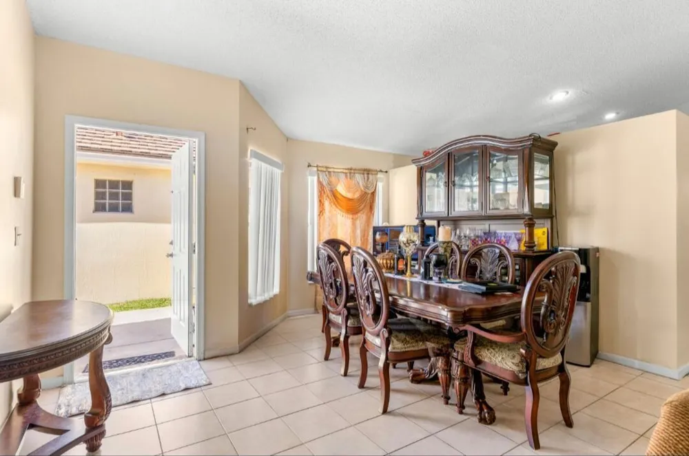 6179 SAVANNAH WAY Lake Worth, FL 33463