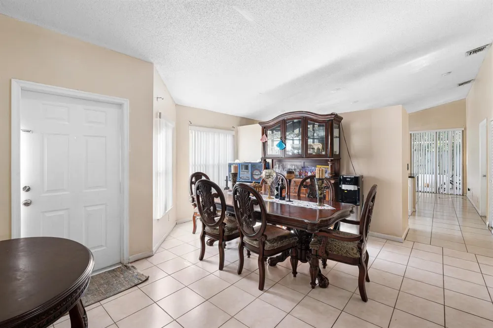 6179 SAVANNAH WAY Lake Worth, FL 33463