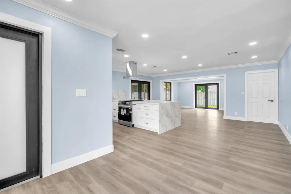 850 SW 1ST TERRACE Pompano Beach, FL 33060