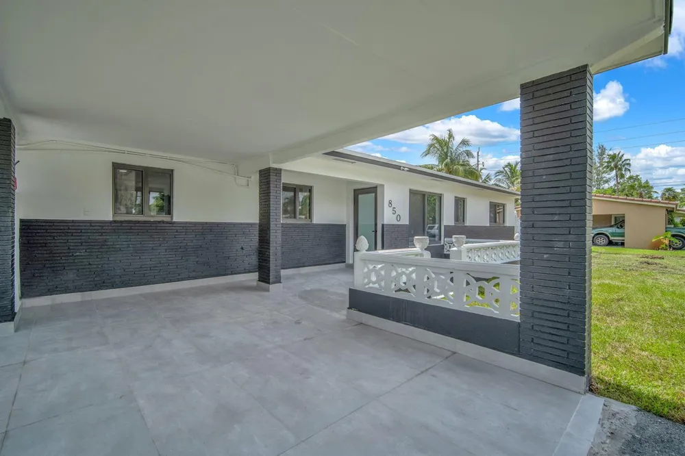 850 SW 1ST TERRACE Pompano Beach, FL 33060