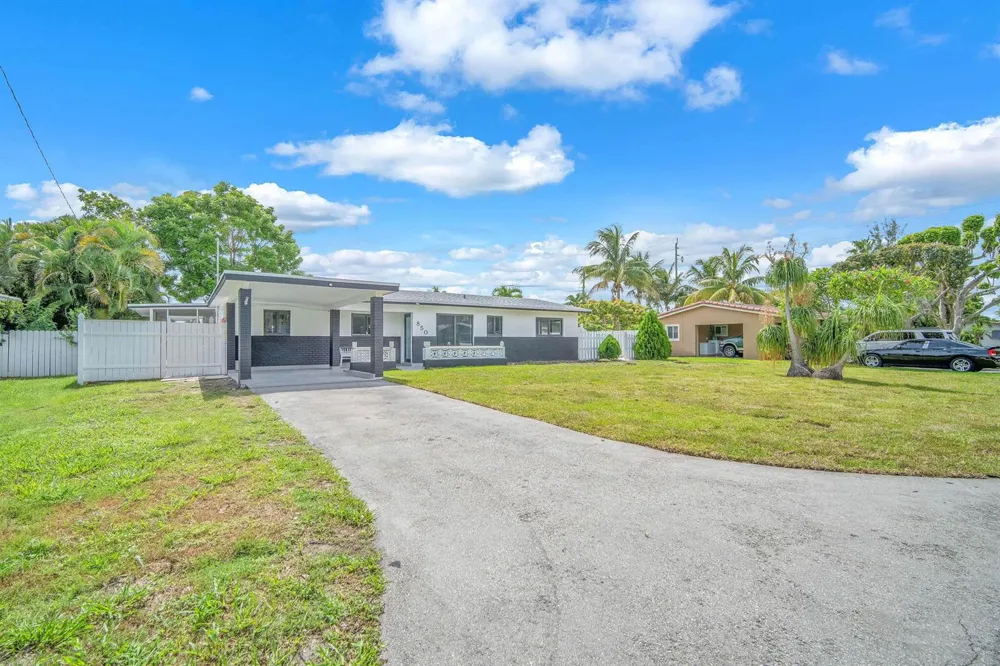 850 SW 1ST TERRACE Pompano Beach, FL 33060