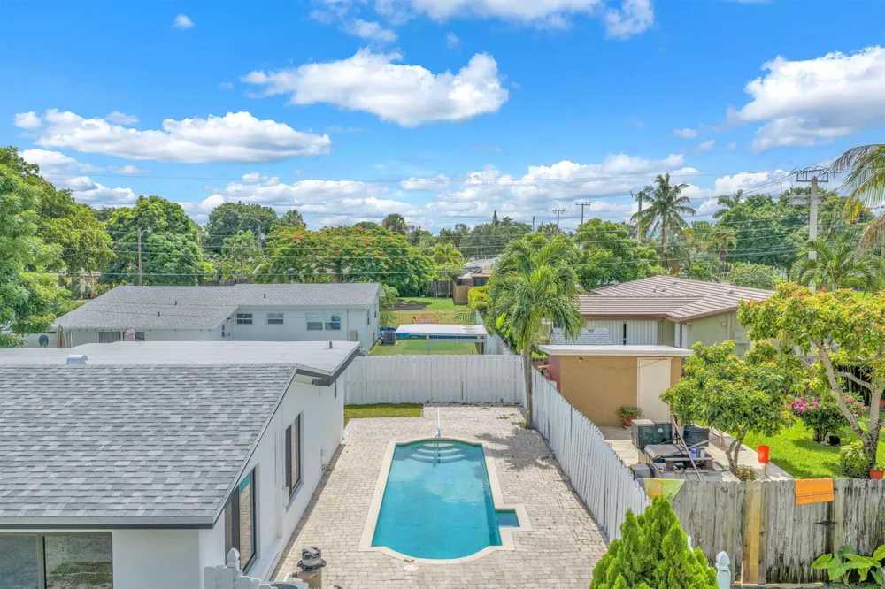 850 SW 1ST TERRACE Pompano Beach, FL 33060
