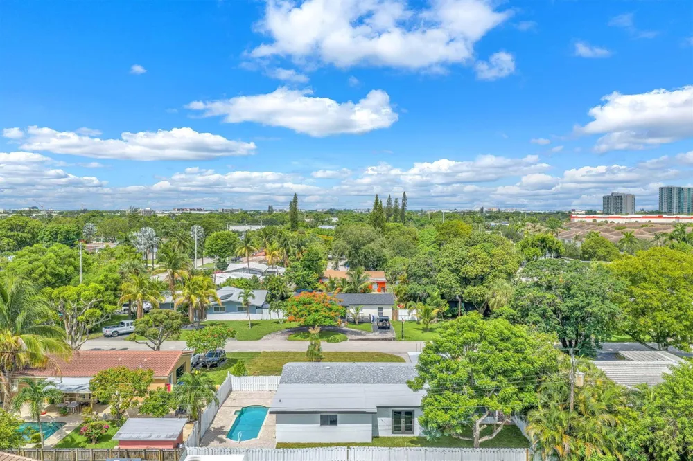 850 SW 1ST TERRACE Pompano Beach, FL 33060