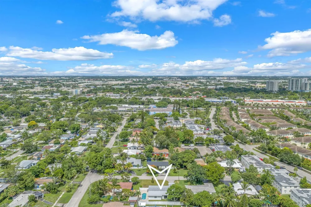 850 SW 1ST TERRACE Pompano Beach, FL 33060