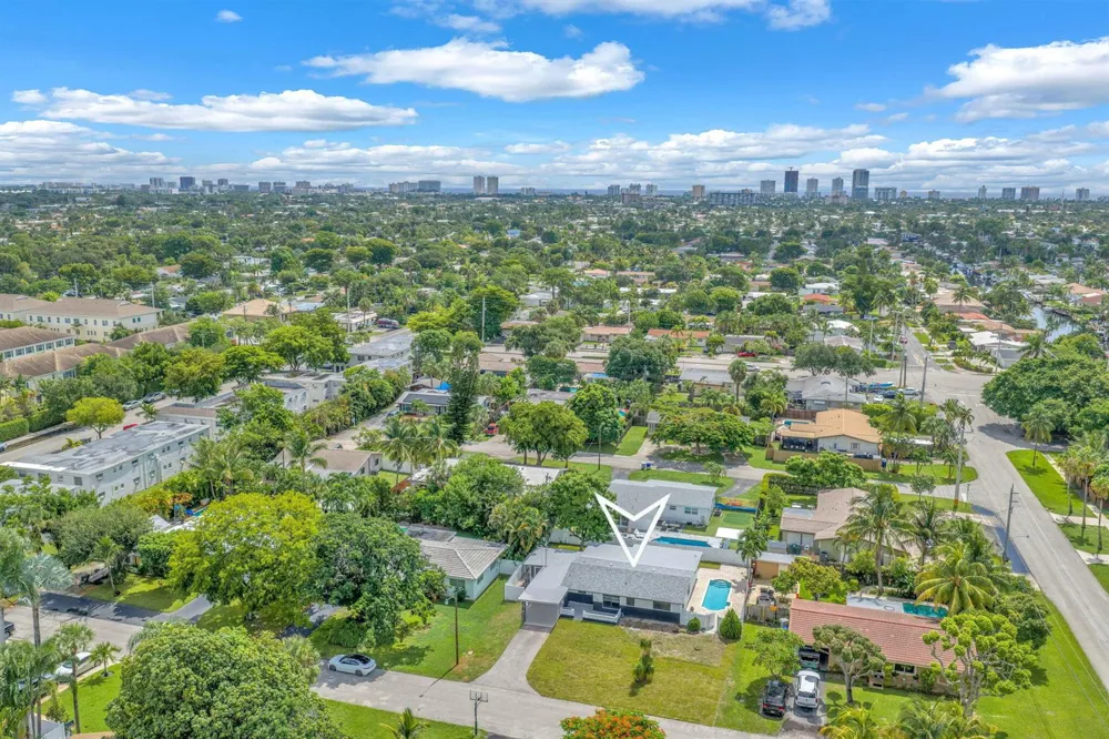 850 SW 1ST TERRACE Pompano Beach, FL 33060