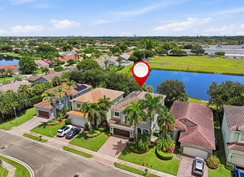 23 COUNTRY LAKE CIRCLE Boynton Beach, FL 33436