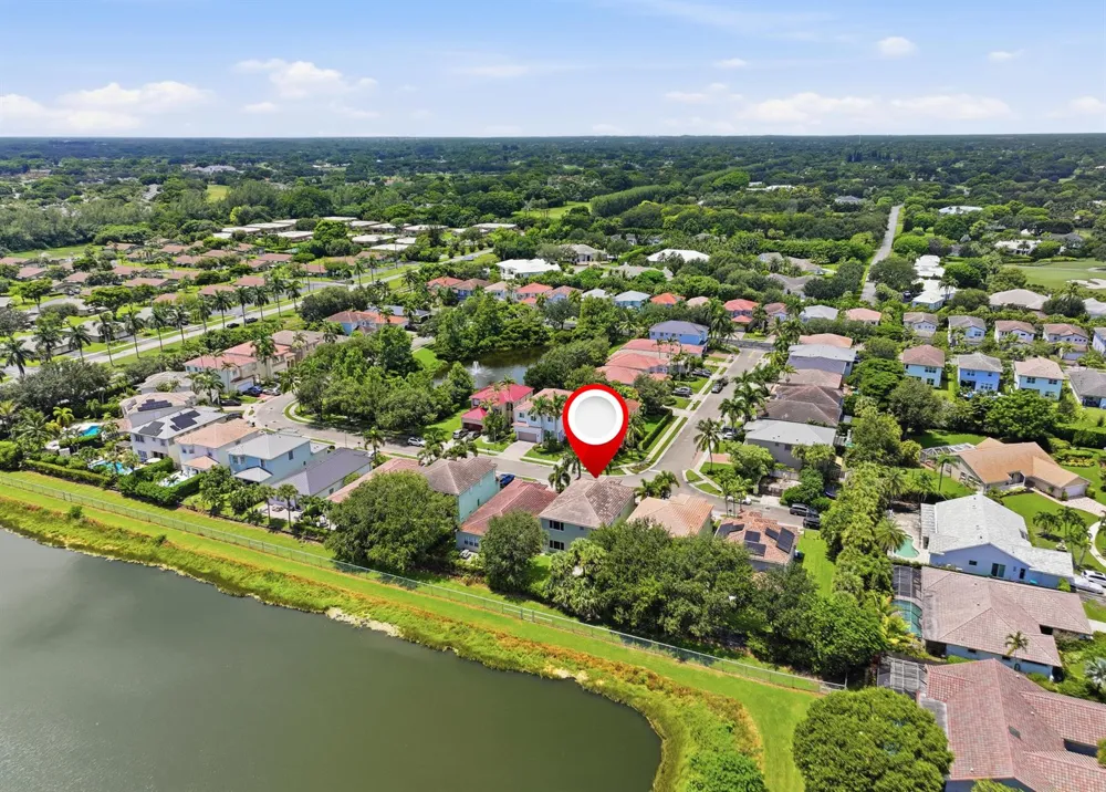 23 COUNTRY LAKE CIRCLE Boynton Beach, FL 33436