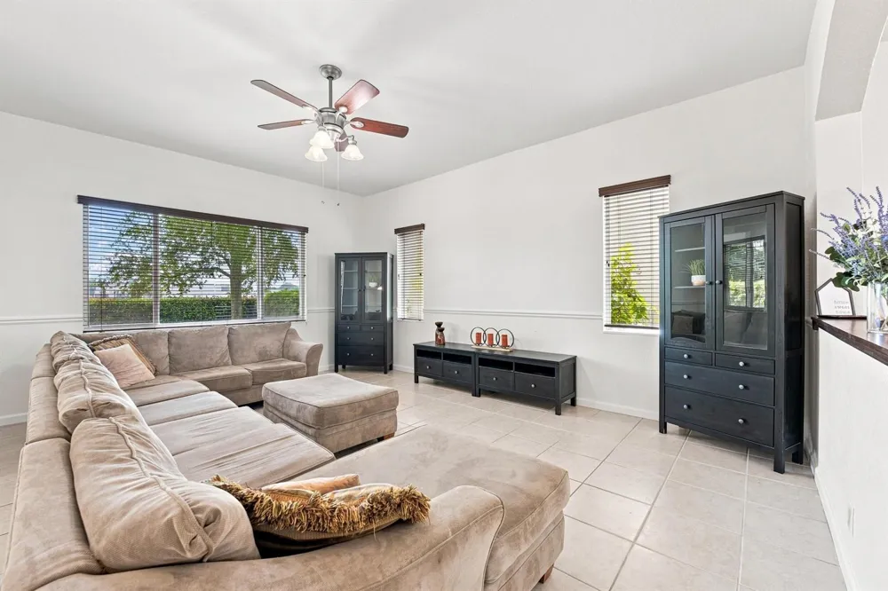 23 COUNTRY LAKE CIRCLE Boynton Beach, FL 33436