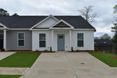 543 Hardy Point