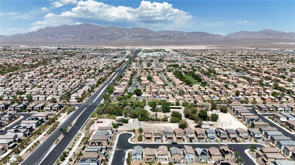 593 Harmony Rock Avenue North Las Vegas, NV 89081