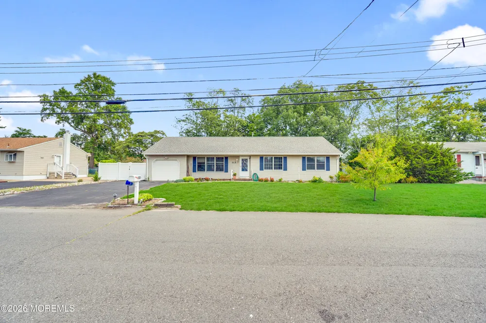 313 Tennessee Drive Brick, NJ 08723