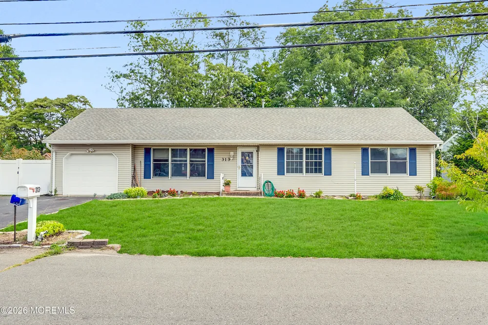 313 Tennessee Drive Brick, NJ 08723