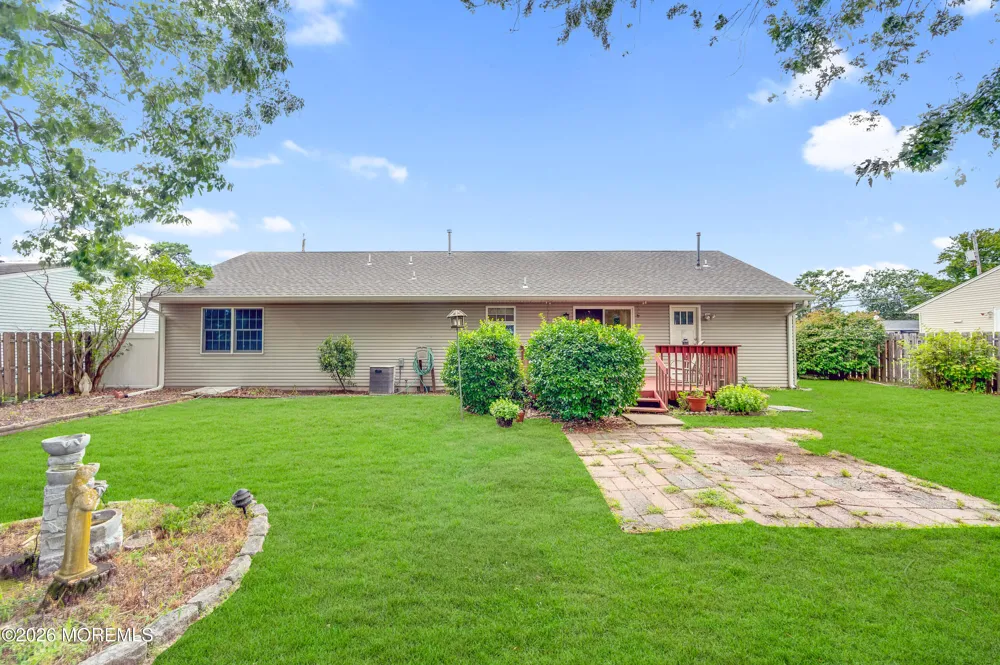 313 Tennessee Drive Brick, NJ 08723