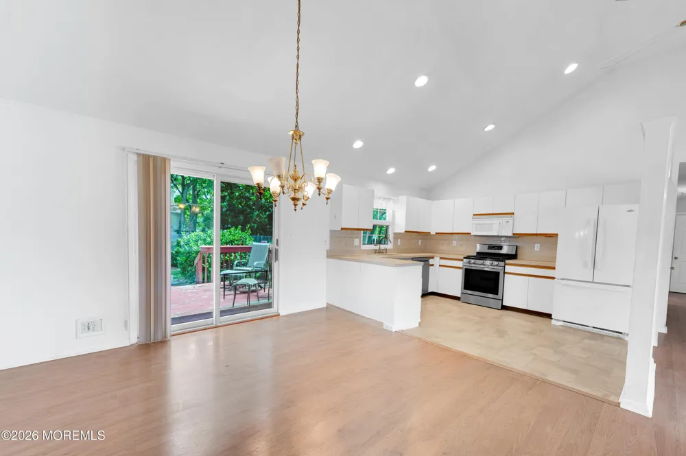 313 Tennessee Drive Brick, NJ 08723