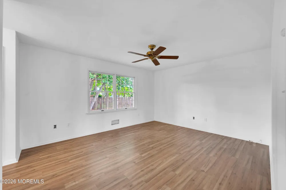 313 Tennessee Drive Brick, NJ 08723