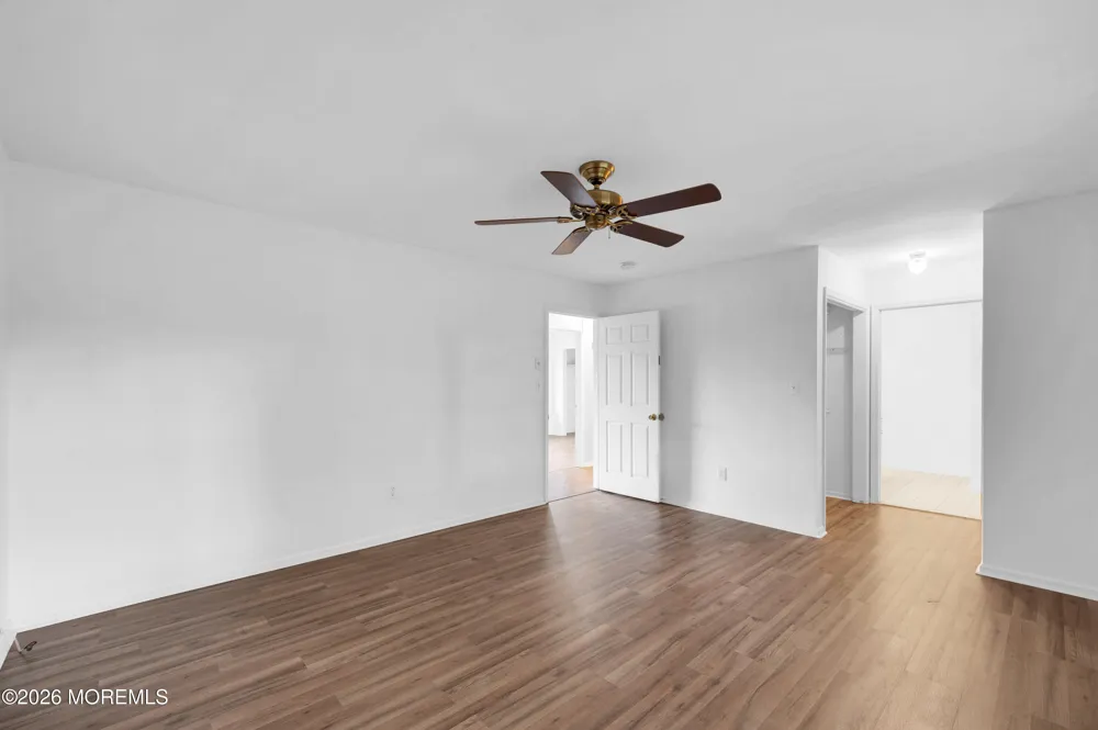 313 Tennessee Drive Brick, NJ 08723