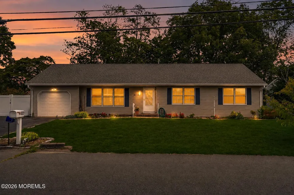 313 Tennessee Drive Brick, NJ 08723