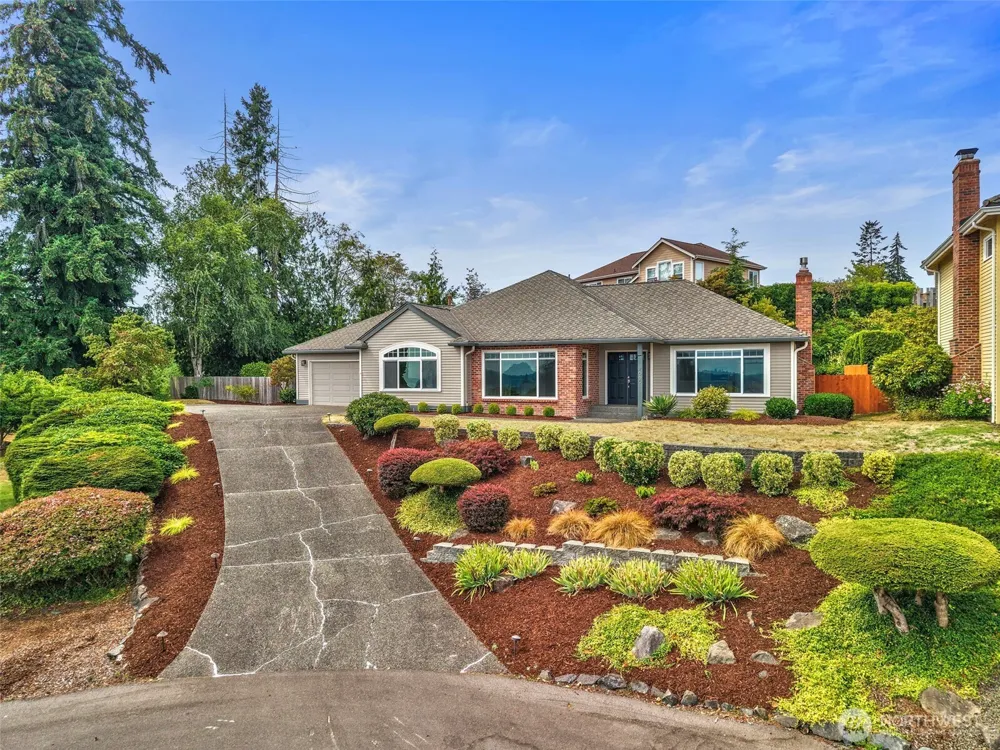 7685 Esther Place NW Silverdale, WA 98383