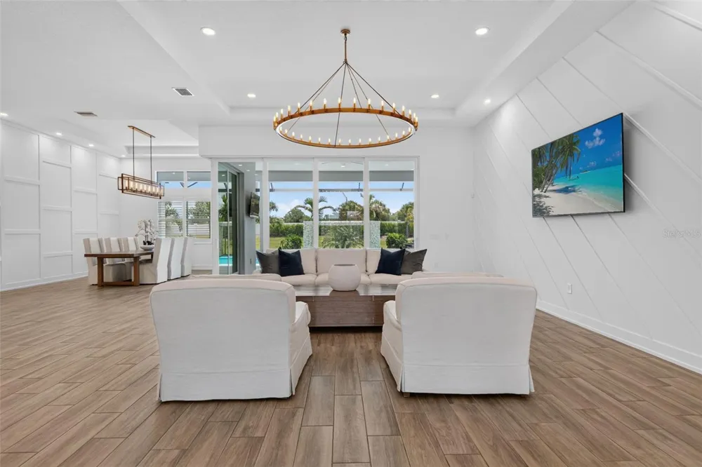 8207 NEVIS RUN Lakewood Ranch, FL 34202