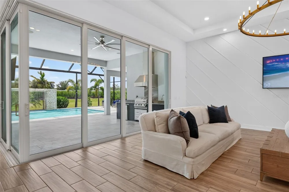 8207 NEVIS RUN Lakewood Ranch, FL 34202